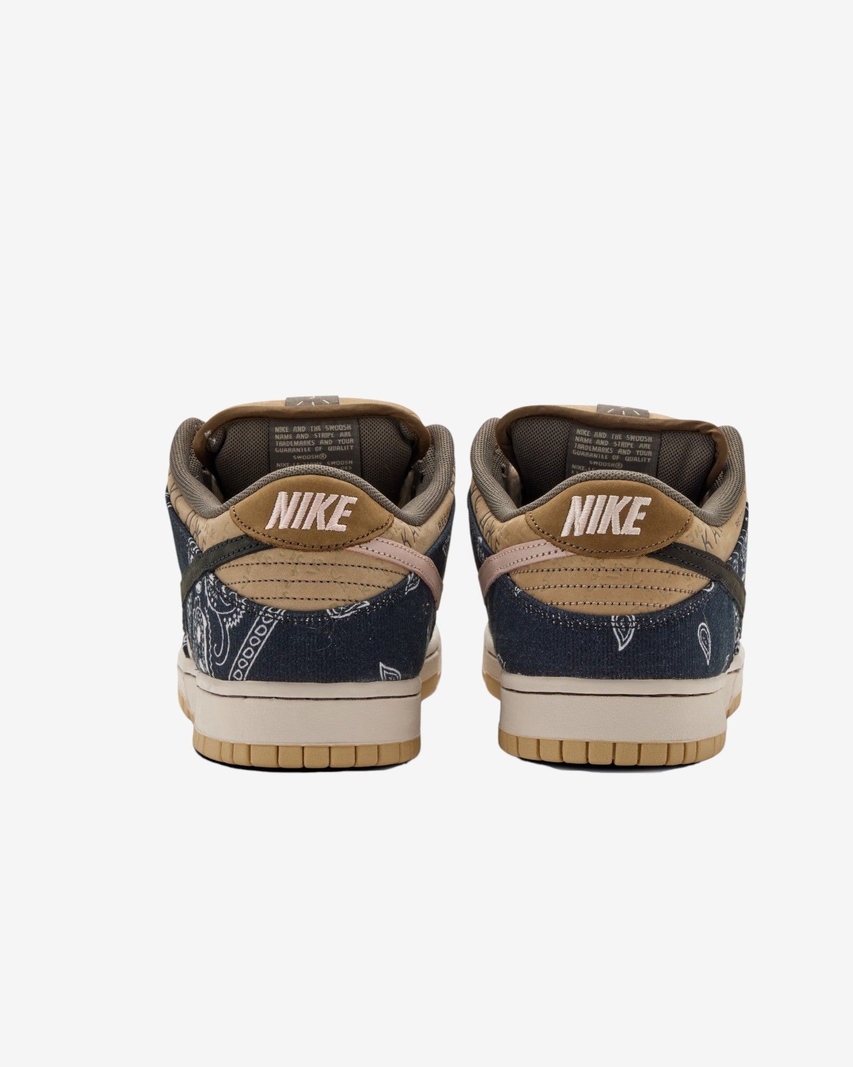 Nike Dunk Low x Travis Scott